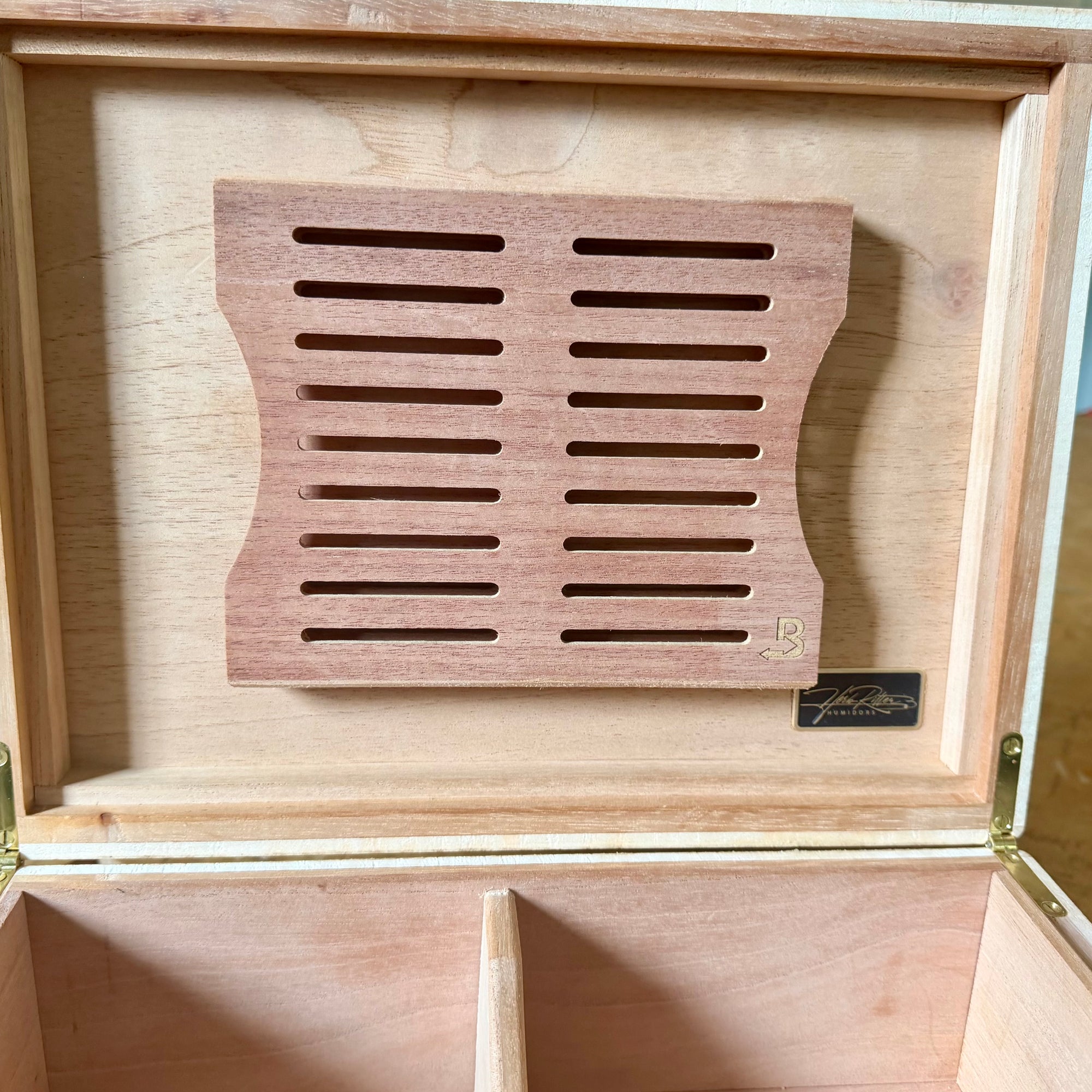 Fiddleback Walnut 50 ct. Humidor w/ Curly Maple Accents