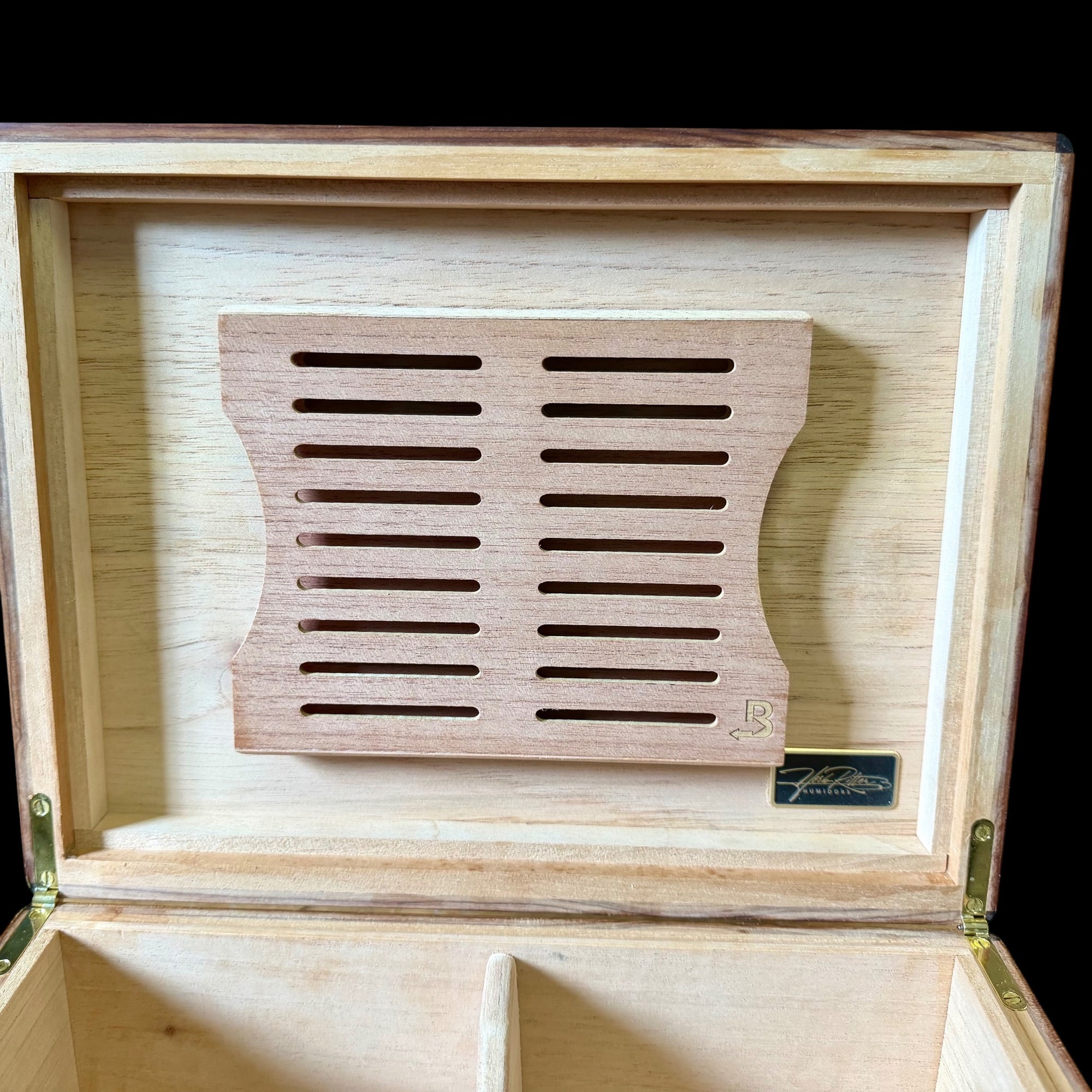 Karelian Birch 50 ct. Humidor w/ Bolivian Rosewood Accents
