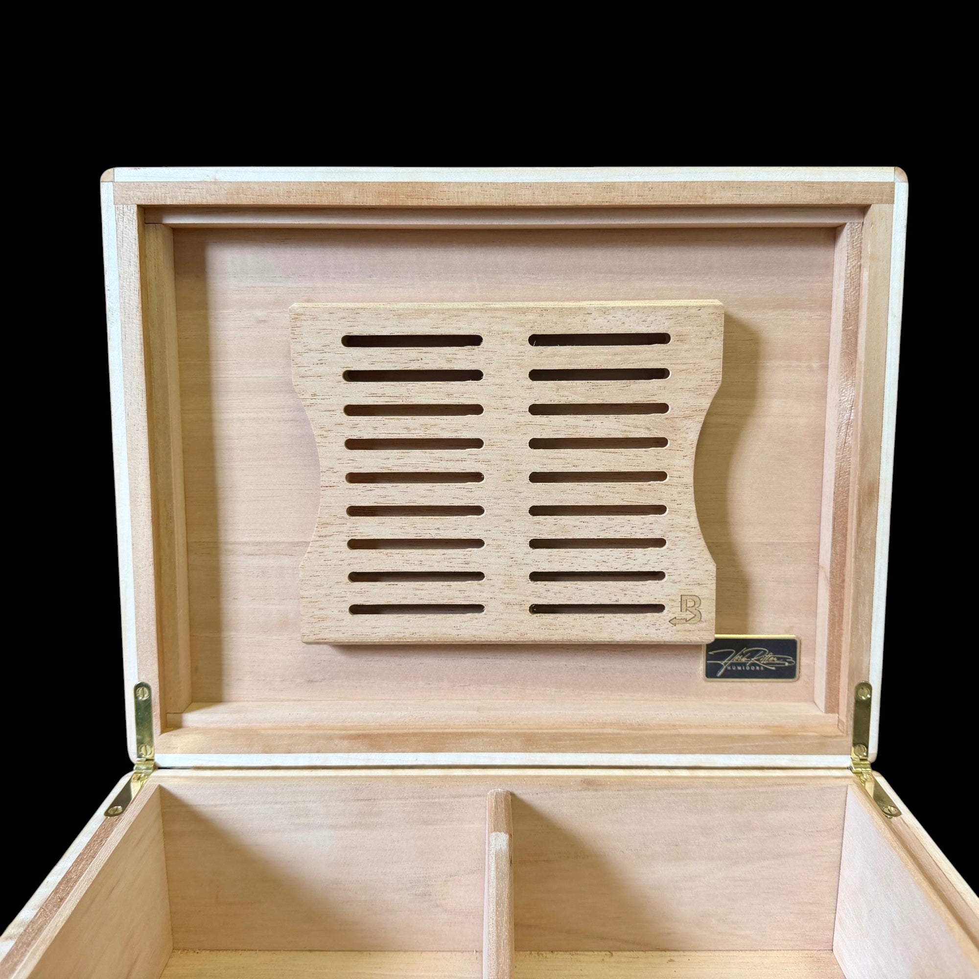 Quilted Sapele 50 ct. Humidor w/ Curly Maple Accents