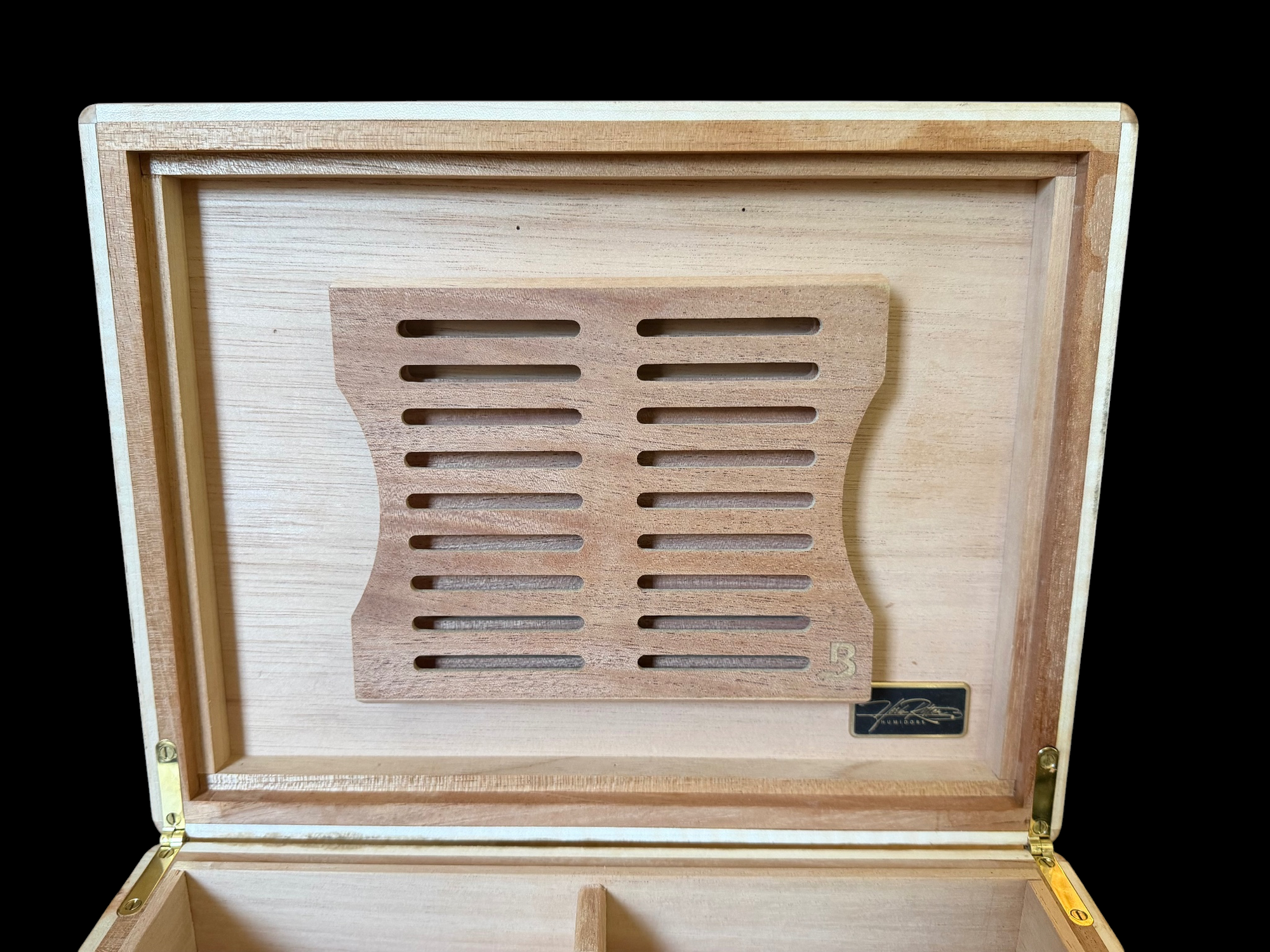 Burled Walnut 50 count Humidor w/ Curly Maple Accents