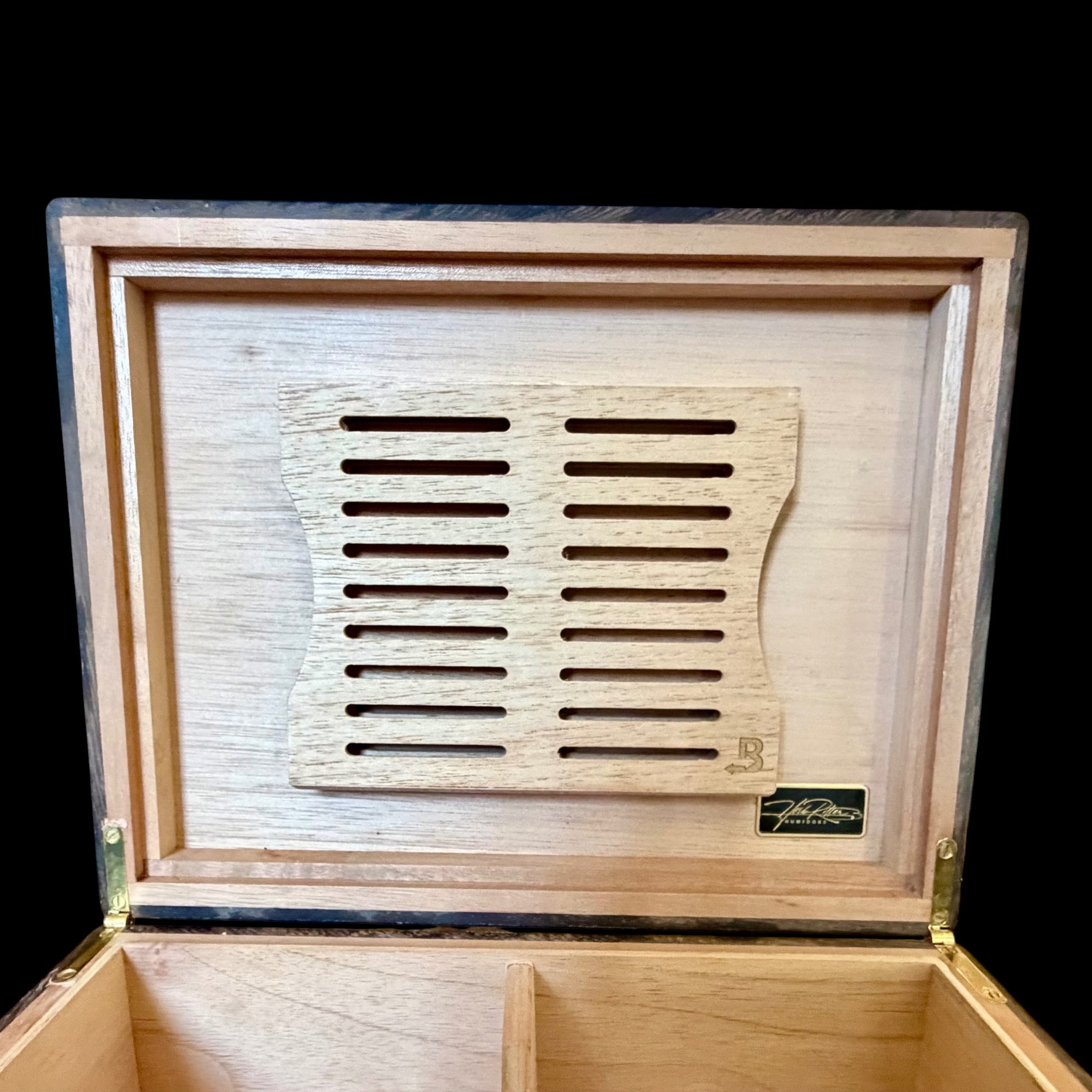 Birdseye Maple / Burled Walnut 50 ct. Humidor w/ Wenge Accents