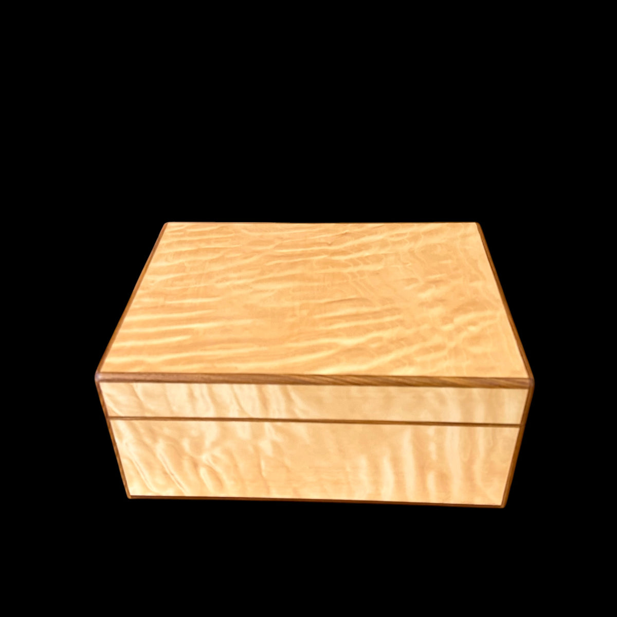 Quilted Maple  50 ct. Humidor w/ Bolivian Rosewood Accents