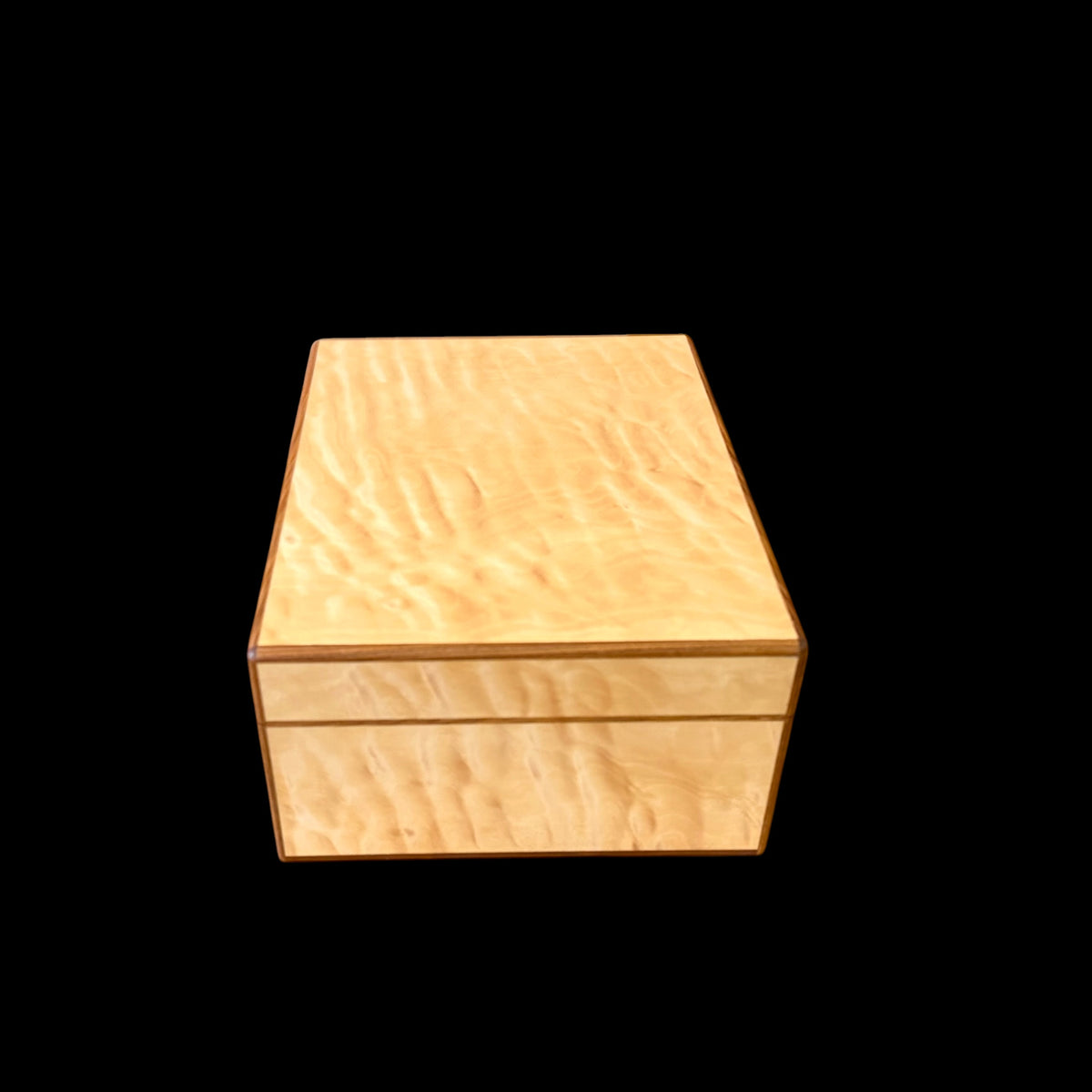 Quilted Maple  50 ct. Humidor w/ Bolivian Rosewood Accents