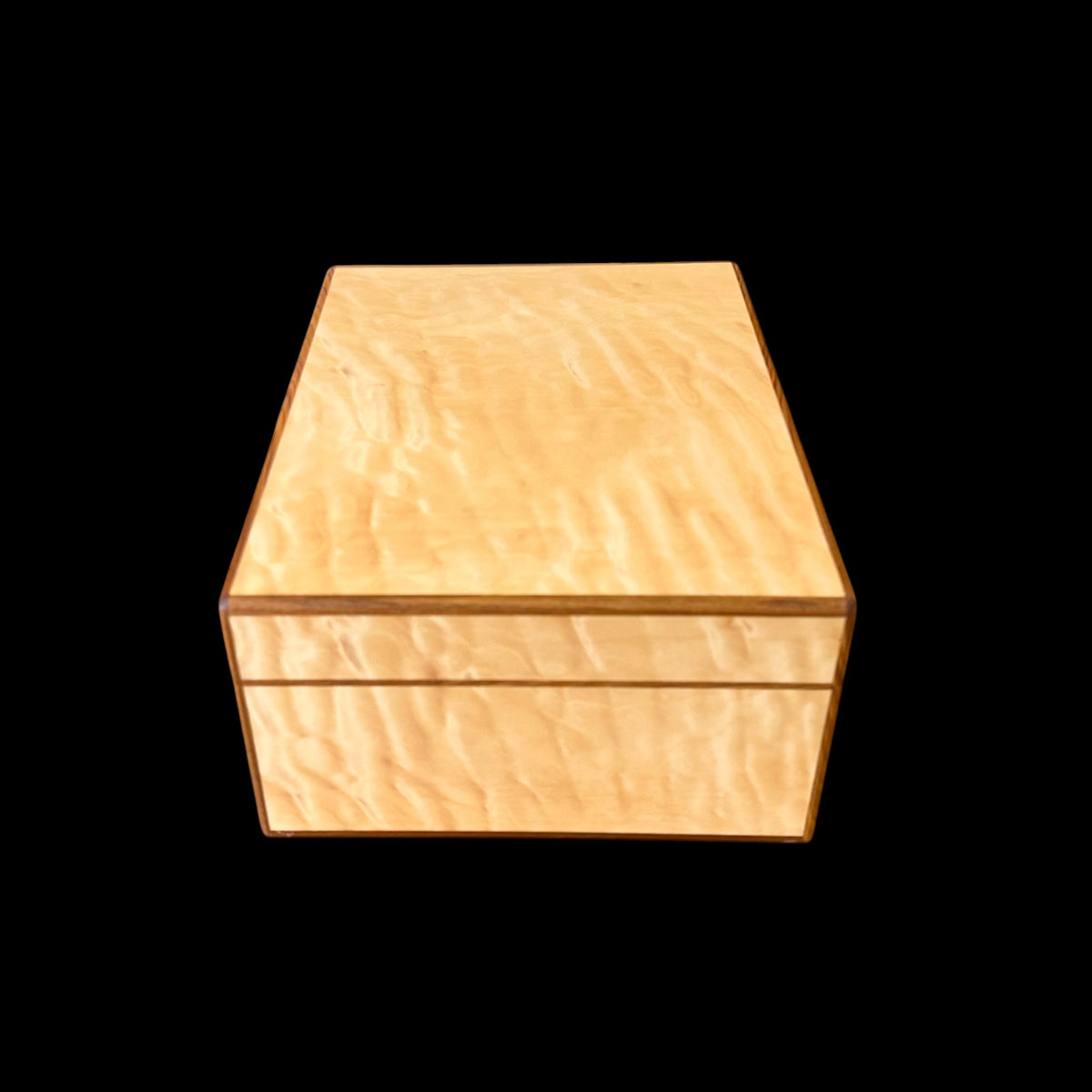 Quilted Maple  50 ct. Humidor w/ Bolivian Rosewood Accents